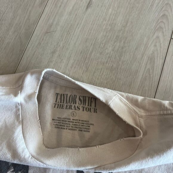 Taylor Swift The Eras Tour T-Shirt L Photo Official Merch Speak Now Enchanted - Picture 5 of 7